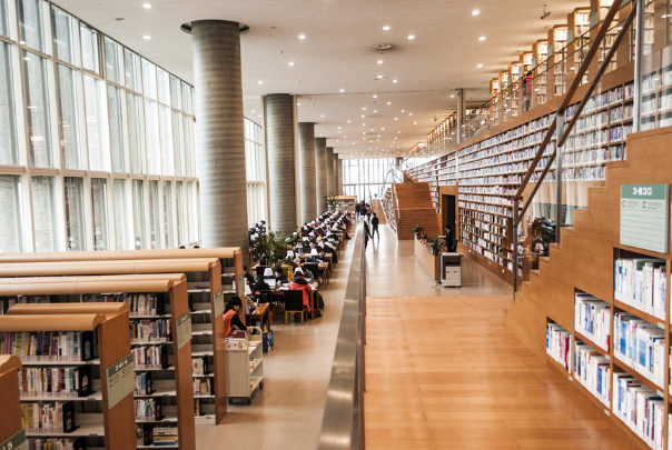 為什么要求高校圖書館是綠色建筑！