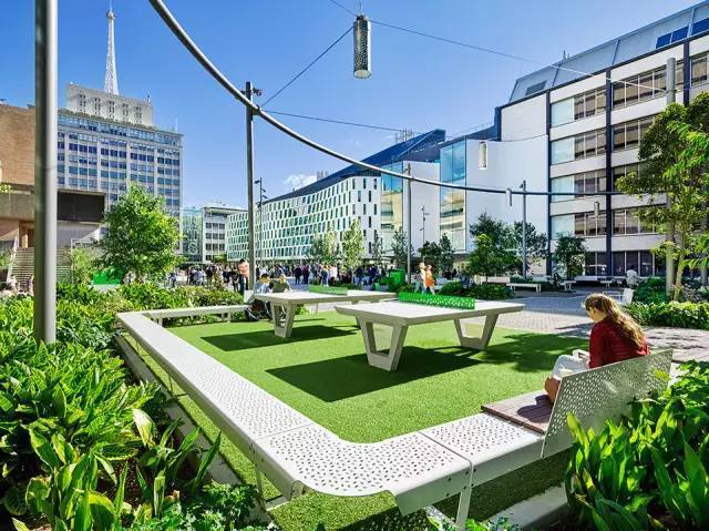 進(jìn)行校園景觀設(shè)計(jì)時(shí)有哪些注意事項(xiàng)